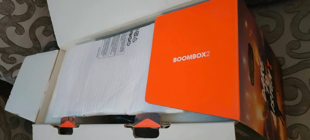 مكبر صوت بلوتوث محمول من طراز JBL Boombox 2 باللون الأسود.يأتي بتصنيف مقاومة للماء IPX7، مما يجعله مناسباً للحفلات والمناسبات الخارجية قطعة مميزة جدا أعلى سعر ابيع


**إذا كنت صاحب هذا الإعلان وتريد حذفه لأي سبب، رجاءا أرسل رسالة إلى الدعم الفني**
