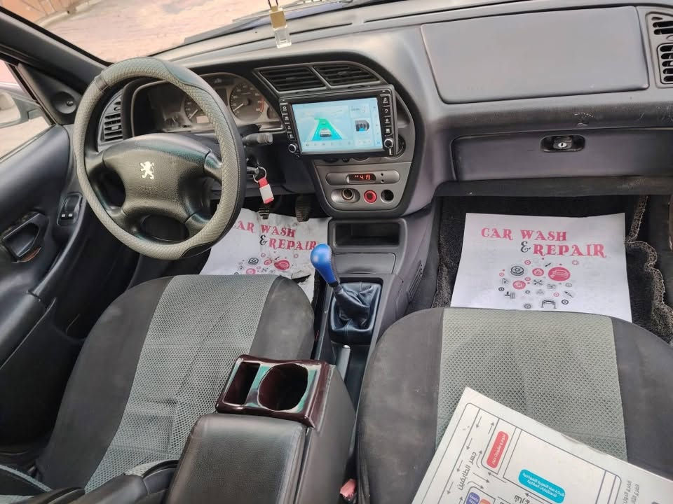 بيجو فرنسي 306
موديل 2003 
السياره كفاله عامه عدا قبغ جنطه بي شوي صبغ وجراد بصندوق شوي  باقي كل مكفول  سياره على ايدي صارلها فتره طويله صدر امامي خلفي جديد مبدله وع فحص مشط ستيرن بلكات نوزلات شاشه لمس سعرها 250   مكينه كير كلها جديد وابيعلك شرط ع فحص  كلج جديد جامه اماميه جديده رقم هزه وصور كدامكم ب حقيقه بعد اجمل مكينه شررط تراي 
السعر :50$
الرقم :*********** واتساب والاتصال
