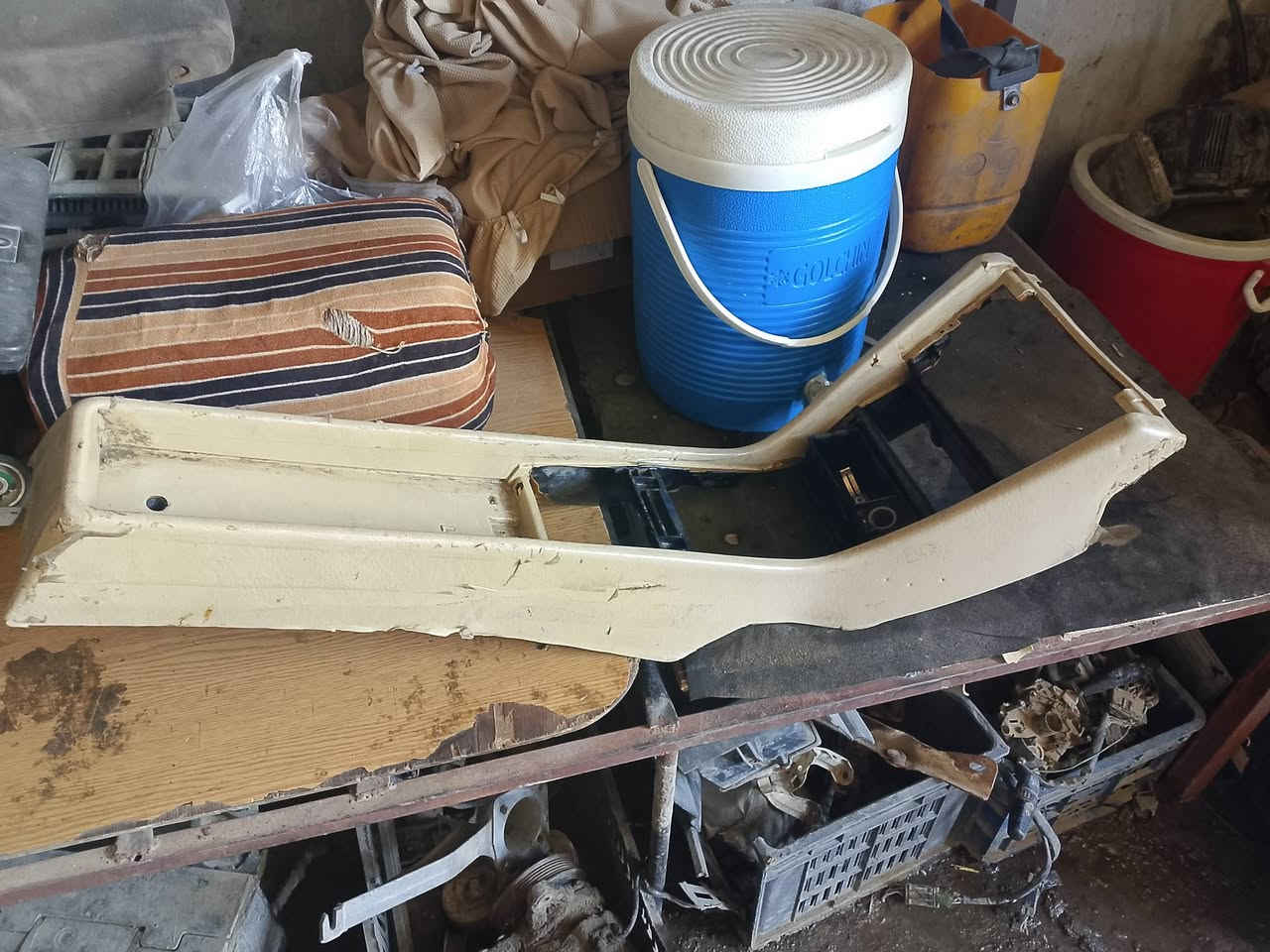 عندي غراض مرسيدس دب عندي بيبان مكان واسط ***********
