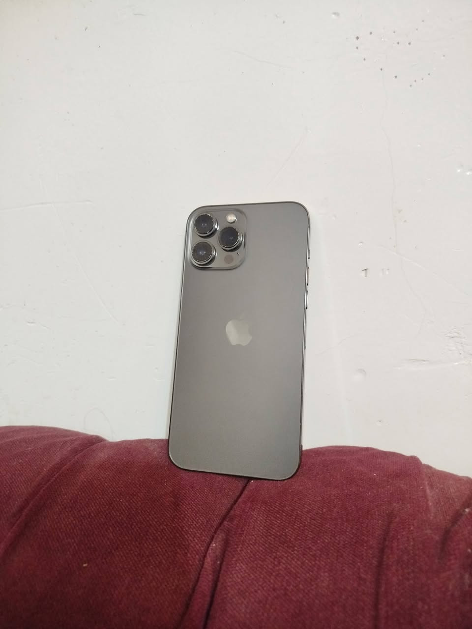 13 برو ماكس الجهاز كلش نضيف الجهاز بي شاشه( اصليه من ابل 
شعار اصليه )من ابل وال كامر ال x5 فقط الذاكر٢٥٦ 
(شرق اوسط دبل شريحه ) السعر ٤٩٠ وبي مجال مكاني حله مركز 
الرقم ***********
