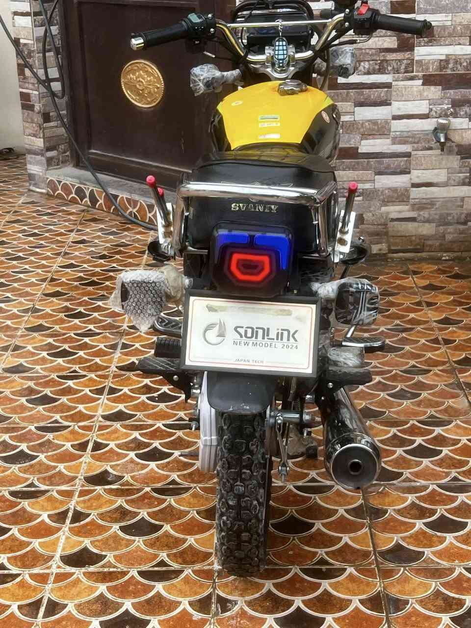 للبيع دراجه سونلك ٢٠٢٥جديده السعر ٨٠٠اوبي مجال شي قليل رقم الهاتف ***********مكاني تكريت
