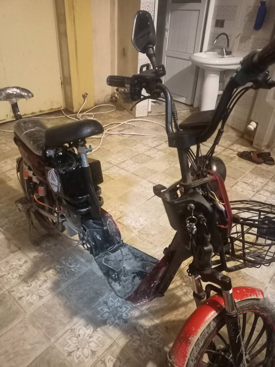 السلام عليكم 
. 
ماطور الشحن للبيع
. 
مكلوب بي الضرر موضح بل صور
. 
نضيف كلشي مابي بي سويج وبي بصمه تشغيل عن بعد 
. 
سعر:  150 وبي مجال 
لل تواصل: *********** بي وتساب
