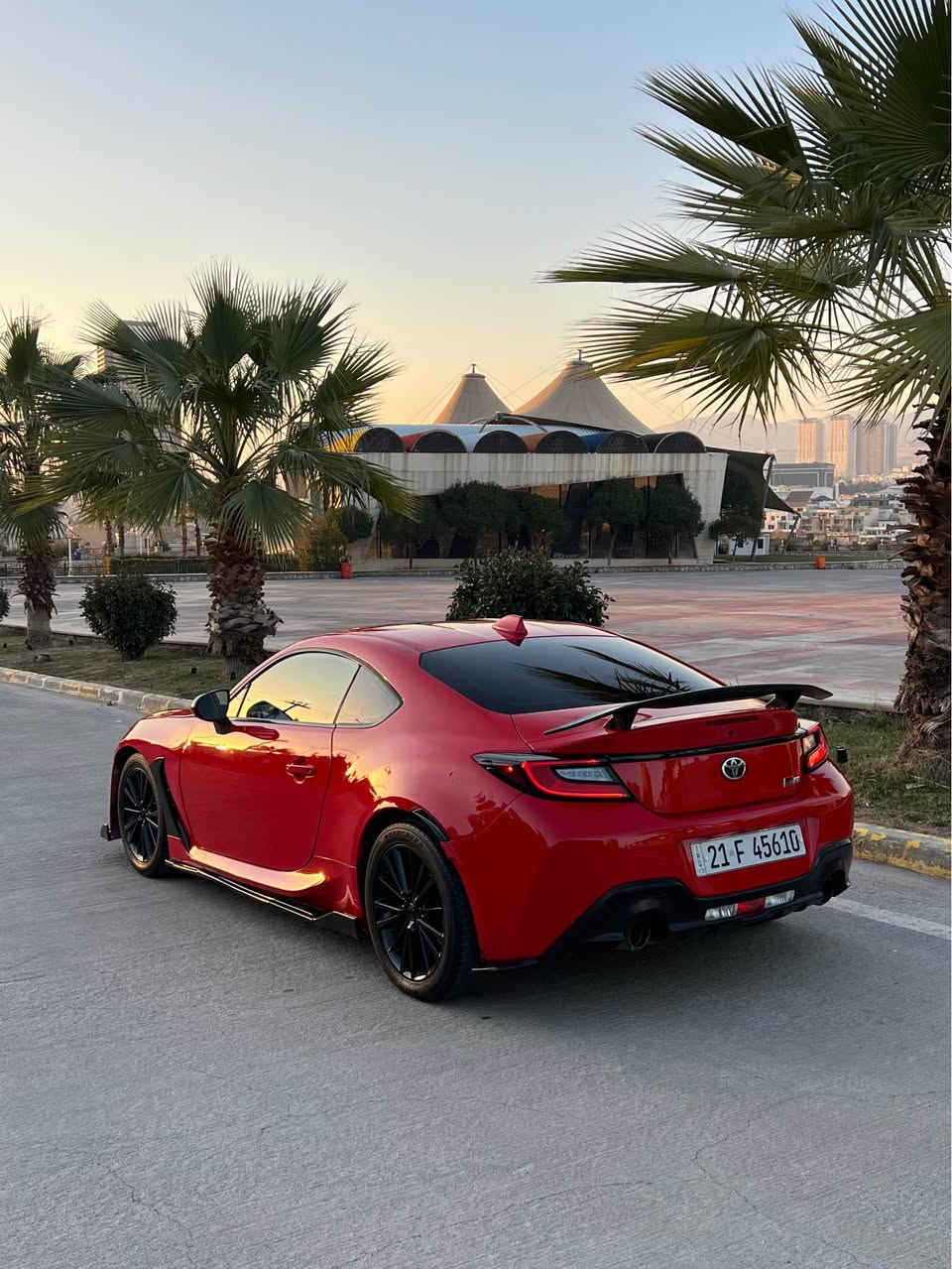 تويوتا gr86
Toyota gr2022
موديل 2022 رقم سليمانيه
مواصفات
كير اوتوماتيك
لدات بلاديه زنون
مكينه 2400
حصان230
كزوز رياضي بلاد
دواخل شامو
شاشه لمس
نقط عمياء
ويل ١٧ اسود لامع
سبويلر جماليه 
لحيات ودوسات اضافيه
مرايات جانبيه شفط
تحديد سرعه
رادارات اماميه حساسات اماميه خلفية
نظام دفع خلفي
ماشيه ٤٦ الف
طخم تايرات وباتري جديد
طخم امامي خلفي نظيف
الحادث 
ثلاث قطع اماميه بدون دواخل نهايا
هزة ورقم وسنويه جديد
سعر١٥٧$وبي مجال بسيط
تحويل وكاله شرط
مكان سياره دهوك
رقم تليفون ***********وبي واتساب
للبيع او مراوس رياضي او حسب قناعة أربيل, العراق
