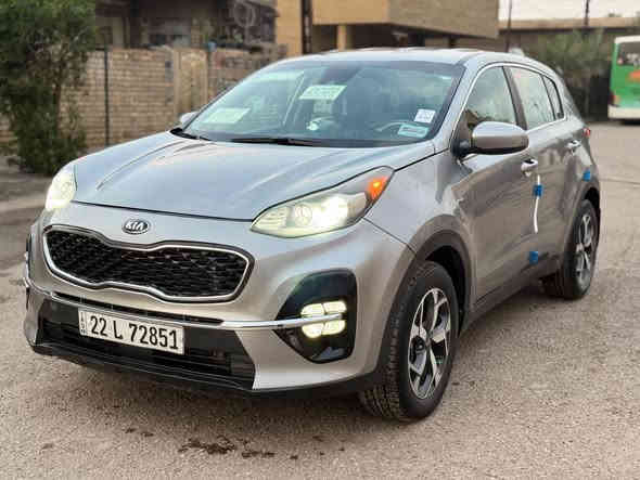 للبيع كيا سبورتج موديل 2021 لون سمنتي كلش حلو بدون حادث السياره كلين بدون صبغ بيها بس بارد مكانين زغار سياره كفاله من ال صبغ ولا شخوط ولا تكحيل ولا تبديل بشرط السونار شواصي ولغود مكفولات كير ومحرك 2400 رقم شمالي الدولي الجديد ب اسمي شخصيآ تريد تحويل وكاله ثاني يوم هزه وفحص جديده سنويه جديده لحد 2030 يعني سياره ما عوزها مصرف ربع دينار جاهزه تخم تايرات جديد صدر جديد سياره مال بيت ع ايدي وما بيها نقص جاهزه داخل لونين سياره بصمه تشغيل تشغيل عن بعد  شاشه كبيره وكامره فول تحكم ستيرن كشنات تتفئه جهتين كروز مثبت السرعه مانع الانزلاق قطعتين تبريد مركزي منفصل نضام صعود ونزول منحدرات مود درايف ثلاثه انضمه قياده سبورت وسمارت وايكو اقتصاد البانزين وبعد بيها مواصفات اكثر / مكان السيارة بغداد-الرصافه  للاستفسار الاتصال على الرقم *********** وبيه واتساب#السعر_167 مجال بسيط
