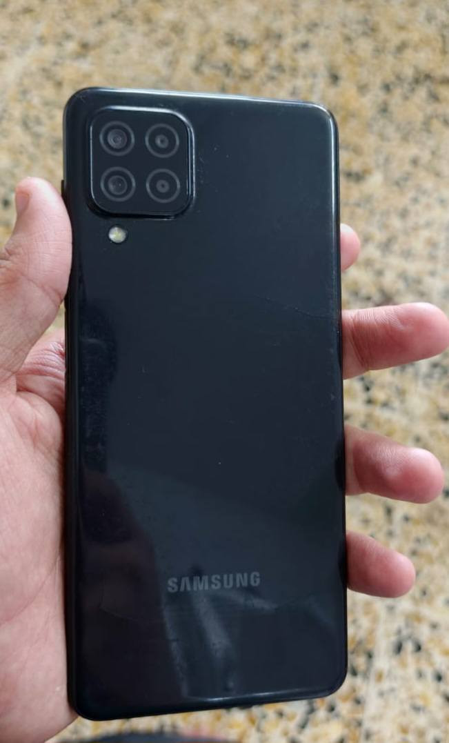 من رخصة الادمن السلام عليكم جهاز سامسونگ A22 للبيع فقط
ذاكرة 128

الجهاز كلو بلادي ما مبدل اي شي بي ولا بي اي خلل بس بي فطر بالظهر بسيط 

كامرة 📷 فول

ببجي 60فريم 

جهز حيل نظيف 
مكاني موصل ايسر/// سعر 90بي مجال   
اتصال واتساب ***********
