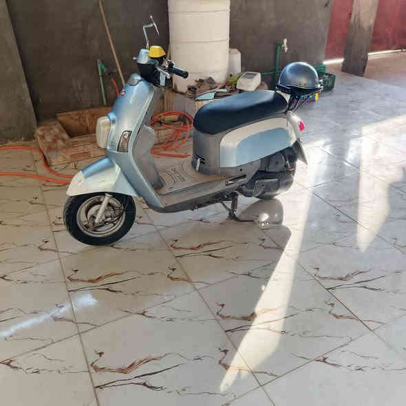 سلام عليكم بوليس 2009 نوزل للبيع دراجة مكفولة من كل النواحي جيب وياك فيتر وافحص السعر مليون و150 وبيها مجال حگ الجية مكاني قرنة الشرش هاتف: ***********
