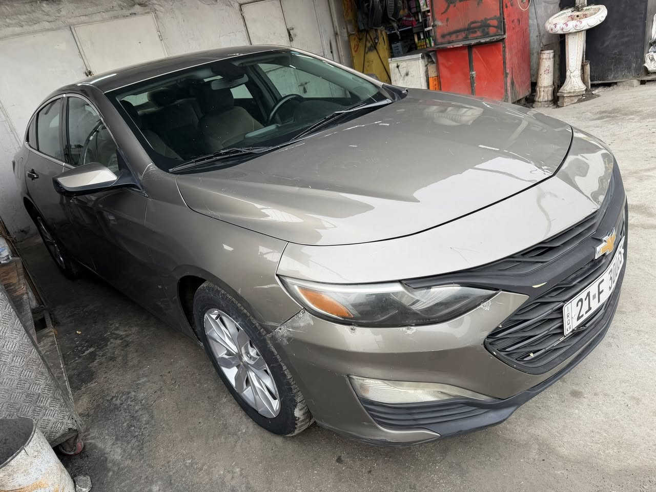 السلام عليكم ماليبو 2020 ماشيه 121 الف كيلو صور الحادث مرفق بلمنشور وصار بيه صبغ بابين ونص جاملغ اثر ضربه بلباب كير ومحرك وتبريد سليمات وتبريد ثلج بعده مال شركه السعر117$وبيه مجال للشراي *********** فقط واتسب
