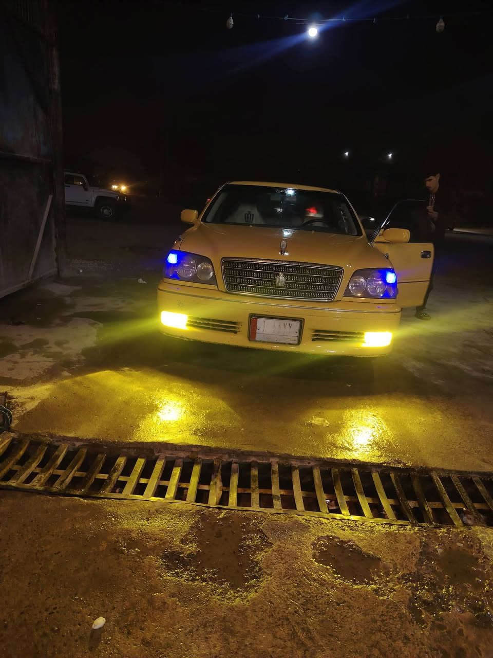 السلام عليكم 

ملكه (2003) صلاح الدين الماني

السياره كصه قماره فقط (مكينه + كير + حدادية + تخم تاير) كارتون

السياره جاهزه من كلشي تحويره نجف فوك وجوه مكينتها سي9 

السعر 62 قفل قفل 🔒

***********
