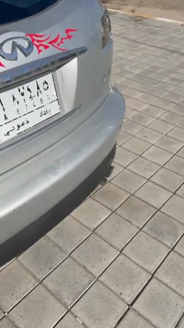 السلام عليكم ورحمة الله 
إعادة النشر. بسبب الوعوُد.
يا اخي ماعندك فلوس ولا كلام لا تواعد ولاتنطي كلمة 🤦🏼‍♂️
عبالك الفلوجة بالصين 🫤

 انفنتي 35 FX . موديل 2008 . محرك 3500
وارد امريكي. ضررها جاملغ خلفي . بدون غرق  
كانت بيها مشكلة دخانة بالتشغيل . تيبنت نص المشكلة حالياً هي مبخرة الدهن كانت عاطلة . بدلتها جديدة. وهسه محركها صار كلش ناعم عبالك طافية . وانشط من قبل بس الدخانة قلت كلش . وبدلت القوايش .  يعني باقي دخانة شوف الفديو اني نزلت سعر محرك . 
تبريدها ثلج ماشاء الله 
وباقي المواصفات هي معروفة بعد بهاي الفئة 
مسجل شاشة أيباد+ مسجلها البلادي والمضخم موجود
سعرها من الاخير 68 قفل . للان اشتغلت عليها كم شغلة مهمة   . للعلم غلفت الكشنات تغليف اصلي جلد . بعد ما اخذت الصور للداخل .. طبعاً حاب اشكر الي علمني على مشكلتها وگلي بدل مبخرة الدهن. جزاك الله خير وجزاكم اجمعين.. 
مكاني الفلوجة .. تحويلها بغداد حتى تكون أقرب للشراي .. رقمها مشروع وطني 
للتواصل. ***********
واتساب . ***********
