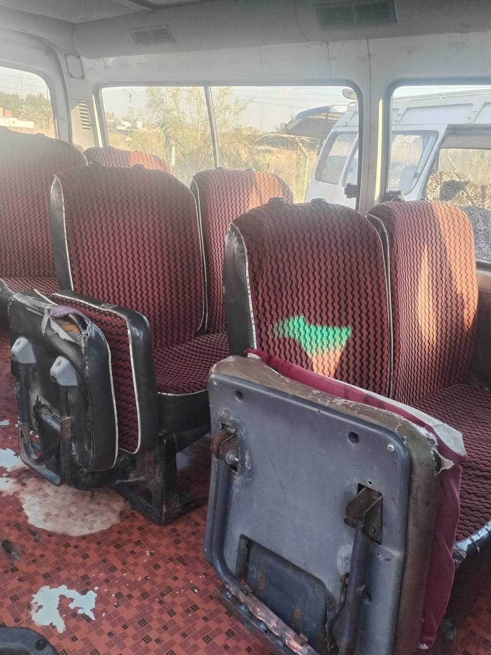 فتون ٢٠١٠ رقم بغداد بسمي مصفرة ميكانيك مكفول تخم تاير صدر جديد السعر ٤٨ العنوان بغداد شارع الجزيرة
***********
