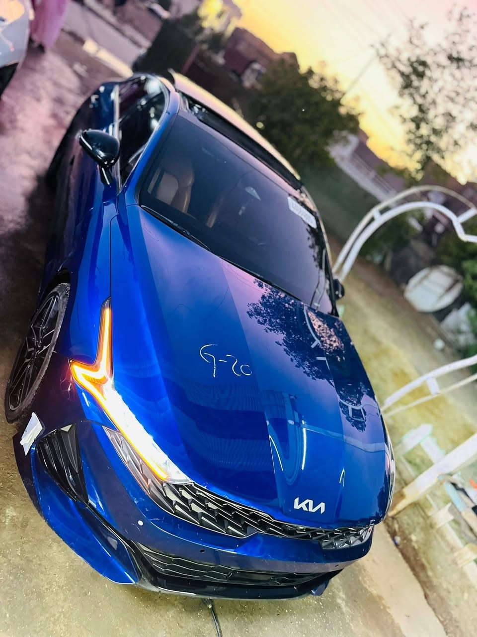 نــوع الــمـركـبة:- K5 - GT
الـــــمــوديــــل:-2023
حــجـم الـمـحرك:- Turbo 2500
الــــعـــــــــداد:20 الف
الايــــربــاكـــات:-سليمة ) 

- بصمه تشغيل + ابواب
- تشغيل عن بعد ( Remote Start )
- بنوراما فتحتين 
- داخل جلد ( مشمشي )
- كشنات كهربائيه مع خاصيه التخزين memory مع تدفئه + تبريد بالكشن مختم GT
- تدفئه بالستيرن + تحكم ستيرن جهـتين
- شحن لاسلكي
- لايت زينون ٣ عدسات ديناميكي
- بك لايت لد متصل
- 5 كاميرات محيطيه 360ْ
- رادار امامي + خلفي + جانبي مع خاصيه العرض view
- نظام النقطه العمياء مع تحذير الاصطدام مع خاصيه التوقف التلقائي 
- مثبت سرعه ذكي تفاعلي مع الرادار
- نظام كشف حركه المرور الخلفيه
- مساعدة البقاء في المسار 
- مساعد الخروج الامن عند فتح الابواب 
- شاشة وسطية 10.25 إنش تدعم Apple CarPlay & Android Auto 
- خاصيه التحكم بصوت المحرك عن طريق الشاشه Active sound design ٣ وضعيات 

- درايف مود ٤ وضعيات للقياده 
Normal,sport,sport plus ,custom 
- نظام ترحيب عند الاقتراب
- فتح الجنطه عند الاقتراب
- مري شفط + قلاب 

الضرر  - تبديل جاملغ فقط (  + دعاميه  )
@
الإضافات ⬇️ البنوراما مركز car club
عمل بلورايز للجامه الاماميه متغير ٧ الوان
السياره عليها ارضيات من شركه مكاني بابل المركز الاستفسار الاتصال على الرقم ***********
