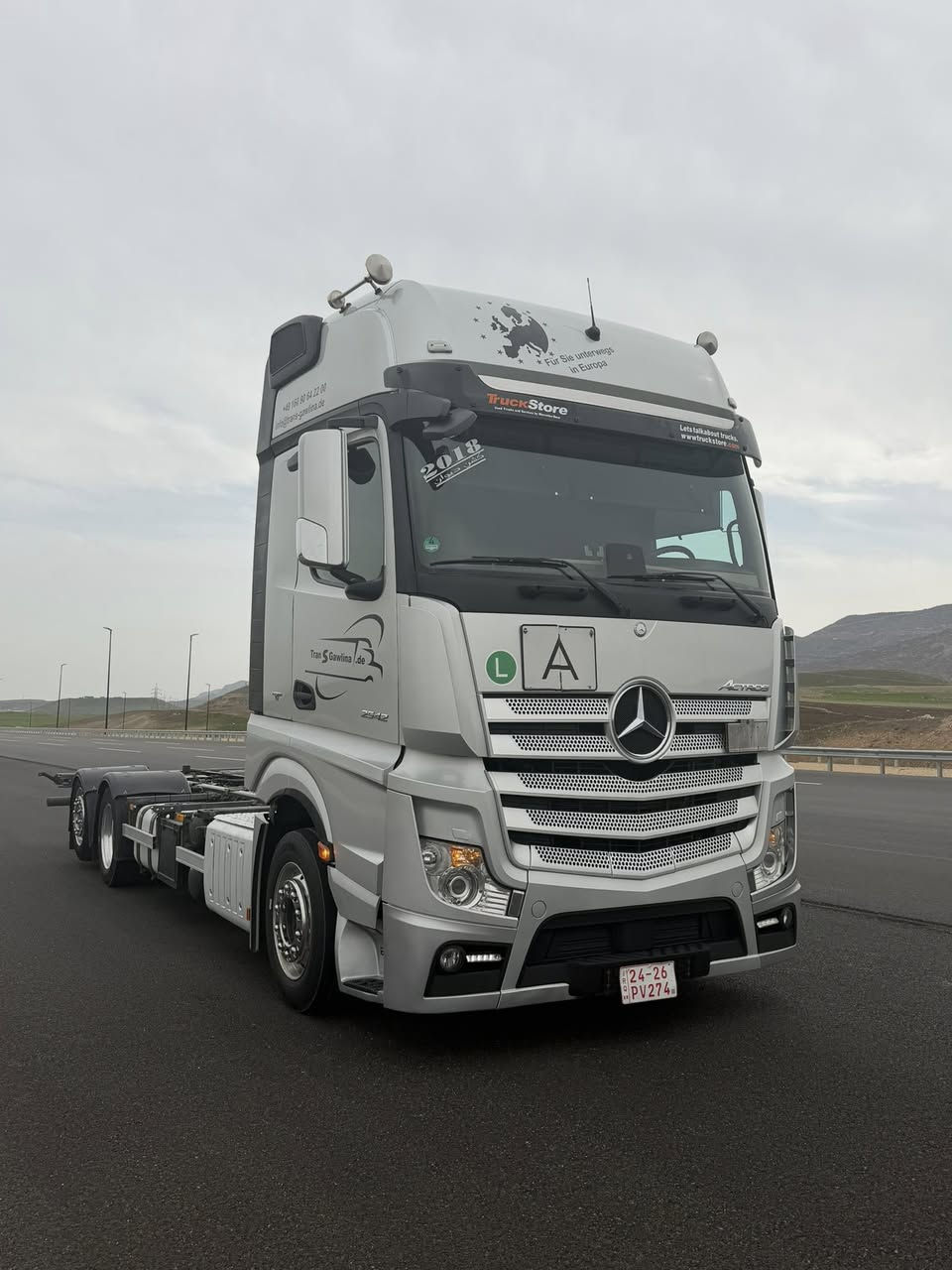 اكتروز موديل 2018 كوشن ديوان
فول موصفات✅
دخول جديد🔥
داخل ليزر 
ريتايدر
كامره حساس
سحال بلادي
تخم ويل كروم الماني
ماشيه 500 
كاتي دخول جديد 
حجم 2542 
مكان سياره السليمانية 
***********
