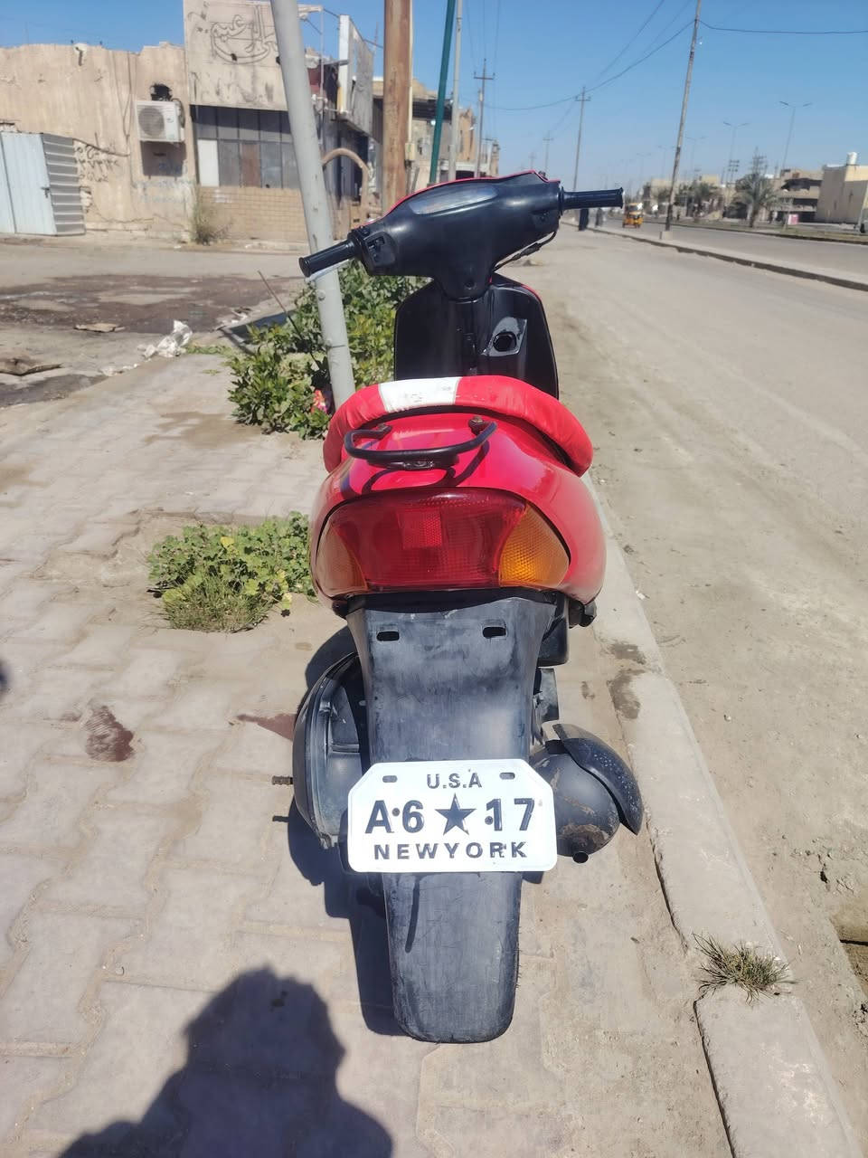 سلام عليكم دراجه للبيع ساسوكي رياضي دراجه شلعه و معدل أوراق دراجه خير من الله كلش حلوه سعر 275 و بيه مجال للاستفسار اتصل *********** مكاني ميسان نهاوند
