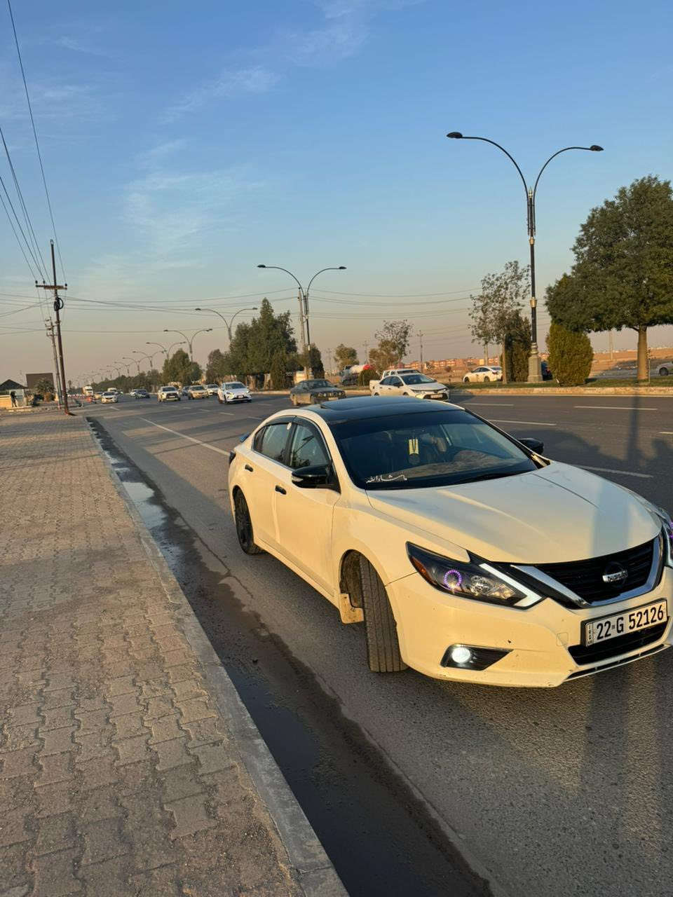 سلام عليكم
نيسان التيما v6  ٢٠١٧   SL
للبيع 
المواصفات المعروفه 
الگير صارله اسبوعين مبدله الكير جديد 
السنوية والرقم جديد بأسمي 
بطاقة بانزين موجود 

السياره ثلاث قطع أمامي بيها ، الدواخل طخه بسيطه 
والسقف بيها رصعه 
السياره ما ناقصها برغي عدا الرادار 

*********** 
 السعر : ١٢٩
