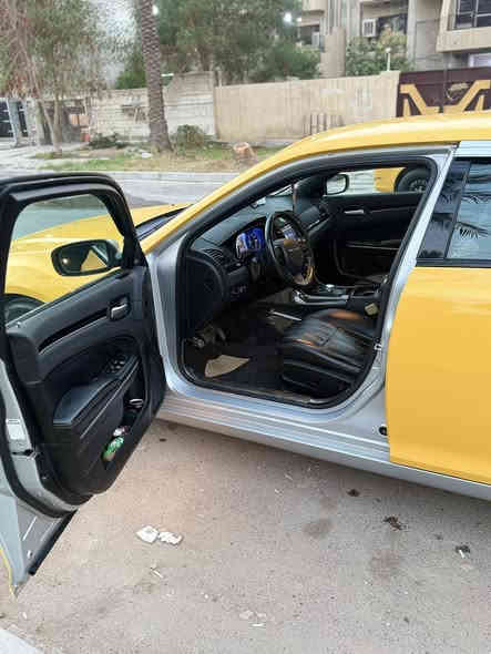 السلام عليكم
للبيع 
اوباما (3000S)موديل)2021 أصل رقم بغداد سنوية جديدة لغاية 2028 تو ويل  مكينة كير تبريد تخم تاير حدادية بحاله جيده حساس امامي خلفي حساس مرايا كراسي جلد كهربائيه  تدفئه تبريدلايت عدسة كزوز سرعه رياضي شفتات   مانع انزلاق تشغيل عن بعد ماشيه  126 الف كيلومتر
الف كليومتر السعر(255$للاستفسار الاتصال ***********
