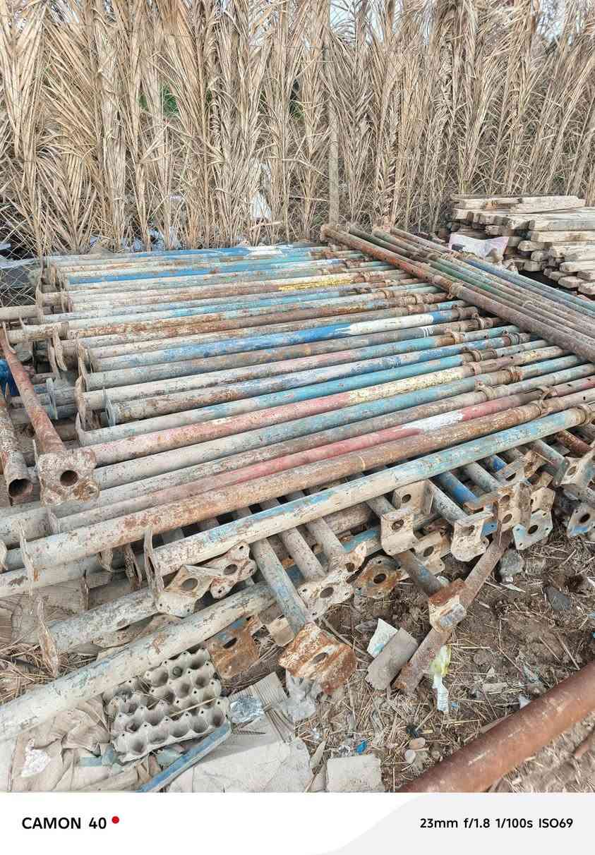 يوجد لدينه جكات ليجار المكان ناصريه مركز رقم الهاتف ***********
