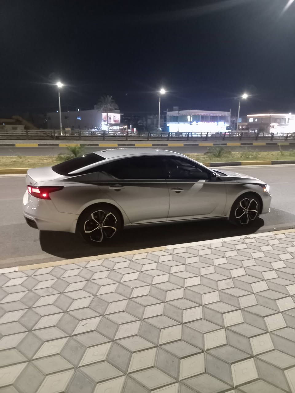 يا الله سلام عليكم لبيع التيما ورد أمريكي كاتي شمالي مديل 2024 فئة SR العنوان ديالئ بعقوبه رقم الهاتف ***********
