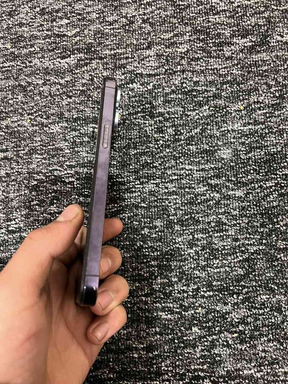 سلام عليكم موبيل آيفون 14 برو ماكس للبيع مبدل شاشة فقط لأصلية  نضافة خارقة من داخل  موجود كارتون وضمان من شركة لاماني السعر 650وبي مجال : *********** واتساب
