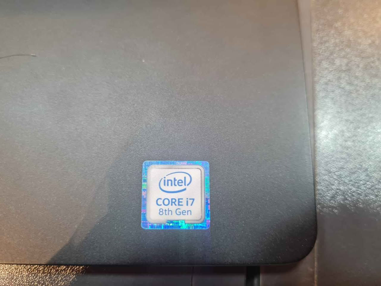 Dell Latitude 5590
 i7 الجيل الثامن
 رام 16GB
 SSD 256GB سريع
 شاشة 16 إنج
 Windows 11 Pro
ملاحظة: الشاشة لمس بغداد, العراق


**إذا كنت صاحب هذا الإعلان وتريد حذفه لأي سبب، رجاءا أرسل رسالة إلى الدعم الفني**