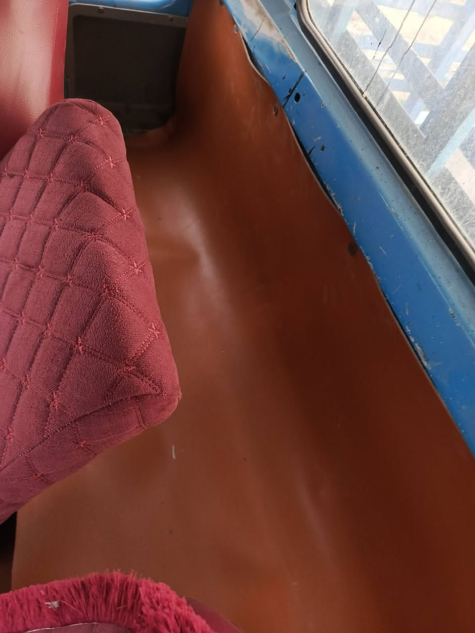 السلام عليكم
كيه للبيع 95
سبعه جنكال 
متعهد مكينه 
كير حداديه 
تخم تاير 
شاصي رقم شاصي واضح 
مكان بابل جبله 
معروضه 52وبيها مجال الطيبين 
الموشراي لايكسر بحلال غير جزاكم الله خيرا
***********
