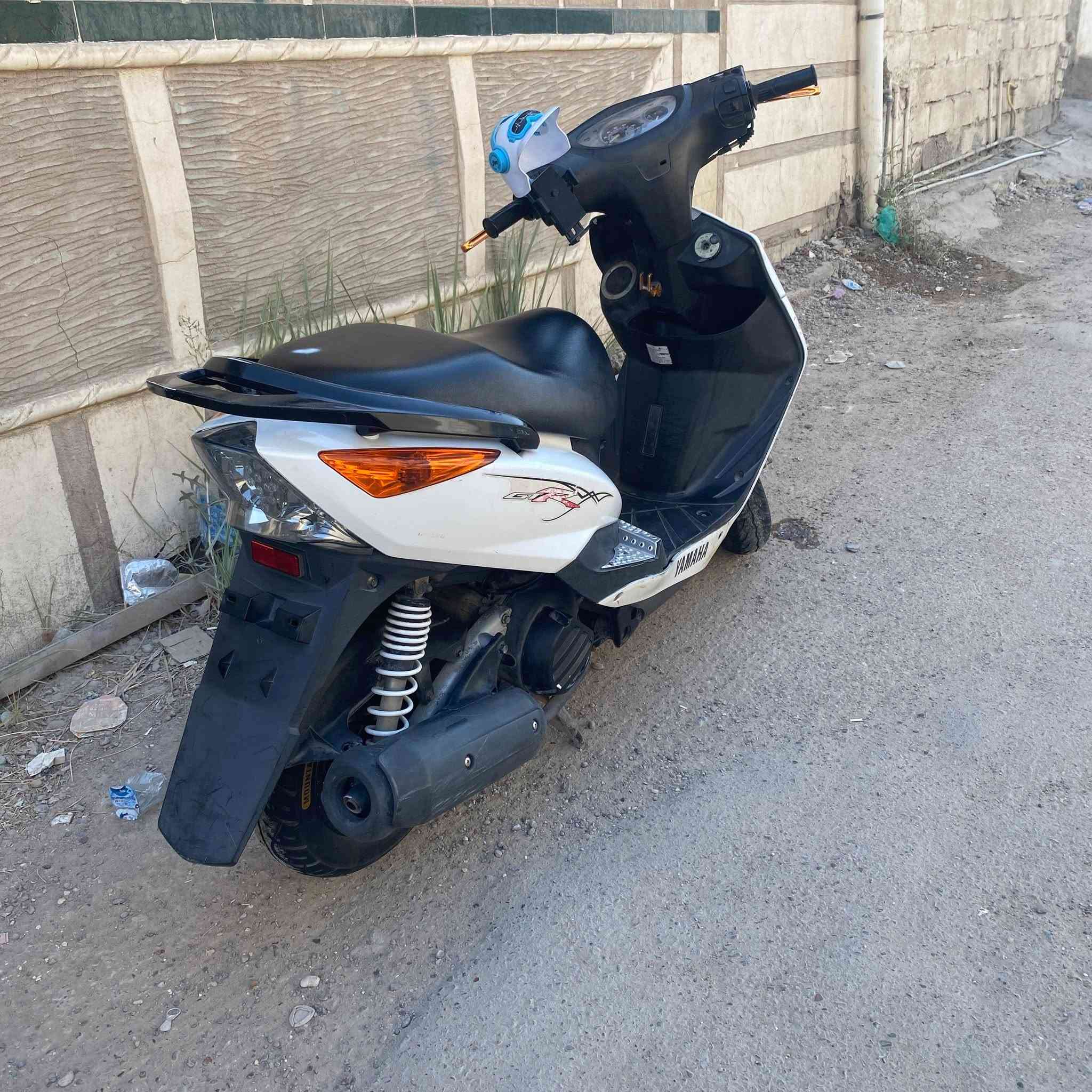 دراجة ثعلب كابريتر اخت الجديدة مابيها اي خلل مكينة بلاد مامفتوحة علتها الوحيدة بالكفرات اكو كم شخطة تروح بالبولش مدة الاستخدام ٥ اشهر للتواصل ***********
