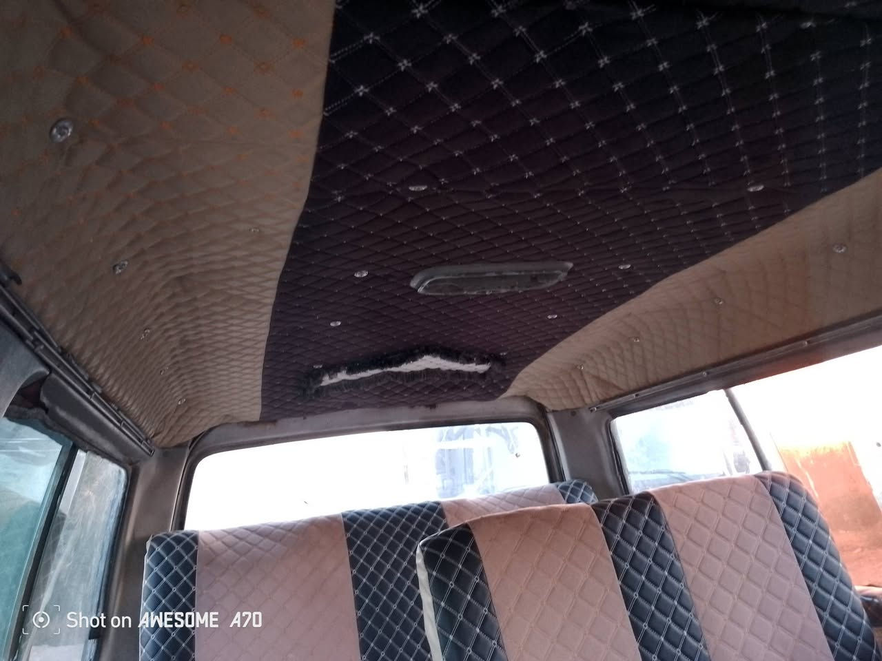 بسبب الوعد الكاذبه                    كيا بسته للبيع موديل 94 رقم بغداد بسمي. سنويه ل 2027 السياره. بلاديه كلها مجفته جديد كير يفلت الرابع والثالث باتري جديد شواصي معمرات دوشمه جديده السعر 30 وبيها مجال مكان بغداد مقابل منشئه نصر الكورك بي وتساب *********** /  ***********
