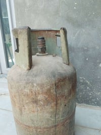 قنينة غاز • فارغه • ٧٥
