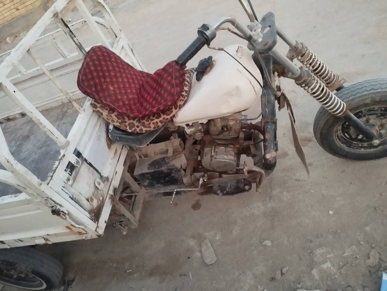 سلام عليكم  ستوته دوات مكفول عشاير لا شاصي امتي ار وباقي كله ديوان مكان الشطره  السعر650وبيه مجال

 (*********** )
