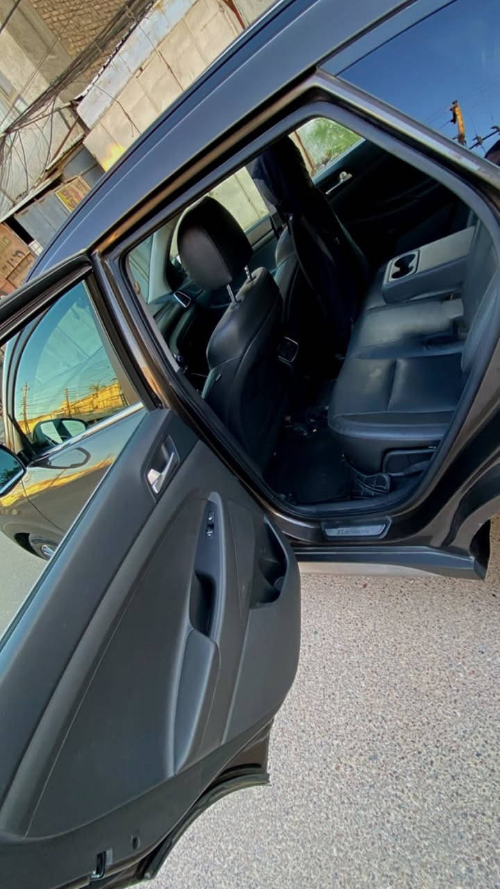 اعتذر عن المراوس فقط بيع

للبيع توسان 2020 وارد امريكي 

سياره فول مواصفات 
بدون ما اذكرهن حرفياً شنو ابالك بيها 

كير مكينه شواصي لغود دواخل كفاله

حداديه امامي خلفي باتري جدد

ادامه كامله نوزلات بلكات فيول بم 

تبريد خير من الله 

(0) مسج 

حادثها قطعه وحده والباقي كفاله وبيها سونار 

بسمي رقم بغداد جديد تحويل وين ميعجبك

مكانها بغداد مرور تاجي 

سعر 173 وبيها مجال قليل جداً والسياره جديده 

للاستفسار. *********** واتساب
