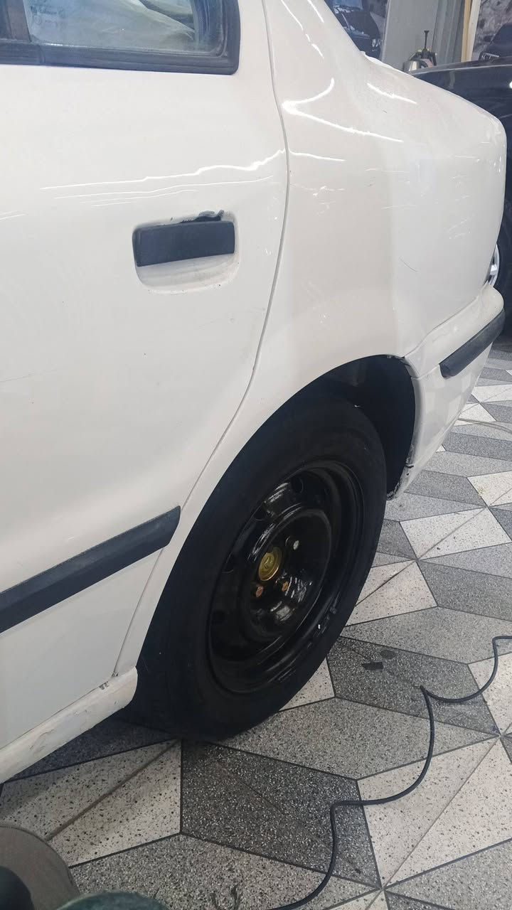 سلام عليكم سمند موديل 2010 رقم بغداد مشروع وطني لحد 2028 السنوية كير مكينة صدر امامي خلفي زوج تايرات امامي كولة جديد السيارة فقط باب السايق مصبوغ مابيهة لا تبديل ولا معجون والدوسات خياس ومصلحة فقط السعر 40 وبي مجال بسيط مكاني بغداد وهاذة رقمي *********** لان ممتواجد عل فيس هواي
