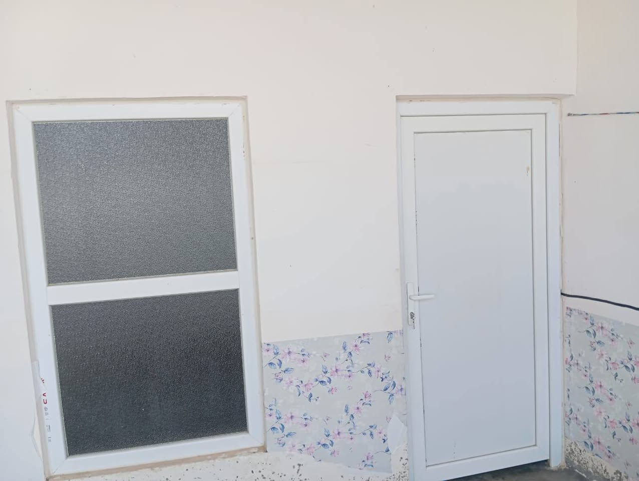 🏡 دار زراعي للبيع
📍 الموقع: قاطين حي الطين، قرب مولدة طارق وقرب الحديقة
📐 المساحة: 200 متر
📞 للاستفسار والمعاينة: مراجعة مكتب الرحمن للعقار
📱 الرقم: ***********
أهلاً وسهلاً بكم، وللمزيد من المعلومات يرجى الاتصال على الرقم أعلاه.
