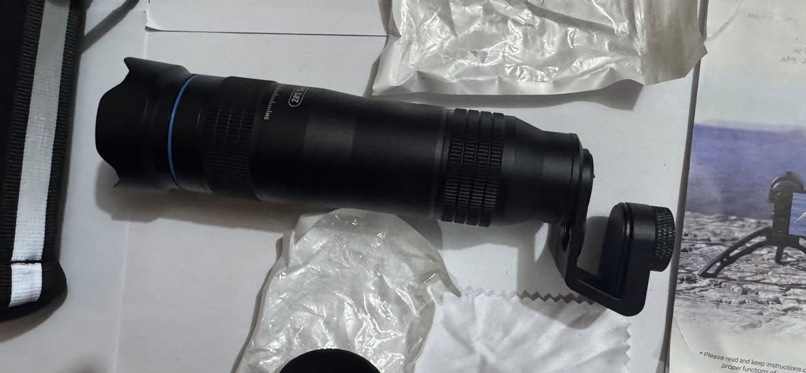 ناضور تقريب
ماركة apexel الماني غني عن التعريف

تقريب 28x حقيقي تليفوتو + تقريب الموبايل
مدى كيلو ونص 

 ودقة HD بدون تشويش راقي جدا على الفحص

يستخدم للصيد او للرصد

ينشد بلموبايل بي قاعدة 

بي قطعة يستعمل ناظور رصد تباوع بعينك بدون موبايل
وينشد على ستاند همين

ويا المحفظة مالته والكتلوك ووصلة التنظيف وقطع حماية العدسات  وقطع التثبيت بلباكيت


**إذا كنت صاحب هذا الإعلان وتريد حذفه لأي سبب، رجاءا أرسل رسالة إلى الدعم الفني**