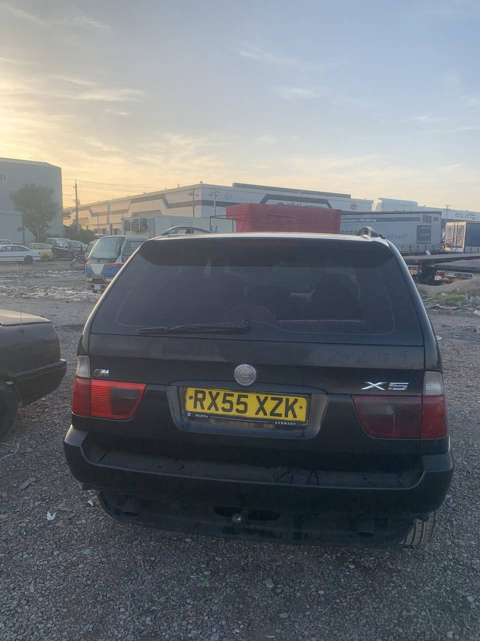 سلاو هاورييان ئةم سةيارة بو فروشتن موديل 2005سةيارةيةكي زور تازةية 2020داخل بوة مةكينةو گير 530دةبل ديجتال مةنةفيست عةسلي سبوخي نية سةيارةكة بةپاكي ماوةتةوة سةيارةكة لةكةلارا گورينةوةش دةكةم لةگةل شتيك بةدلم بيت ويستان جةرةسكةن ***********سعري 44مةعمةلةيةكي كةم
