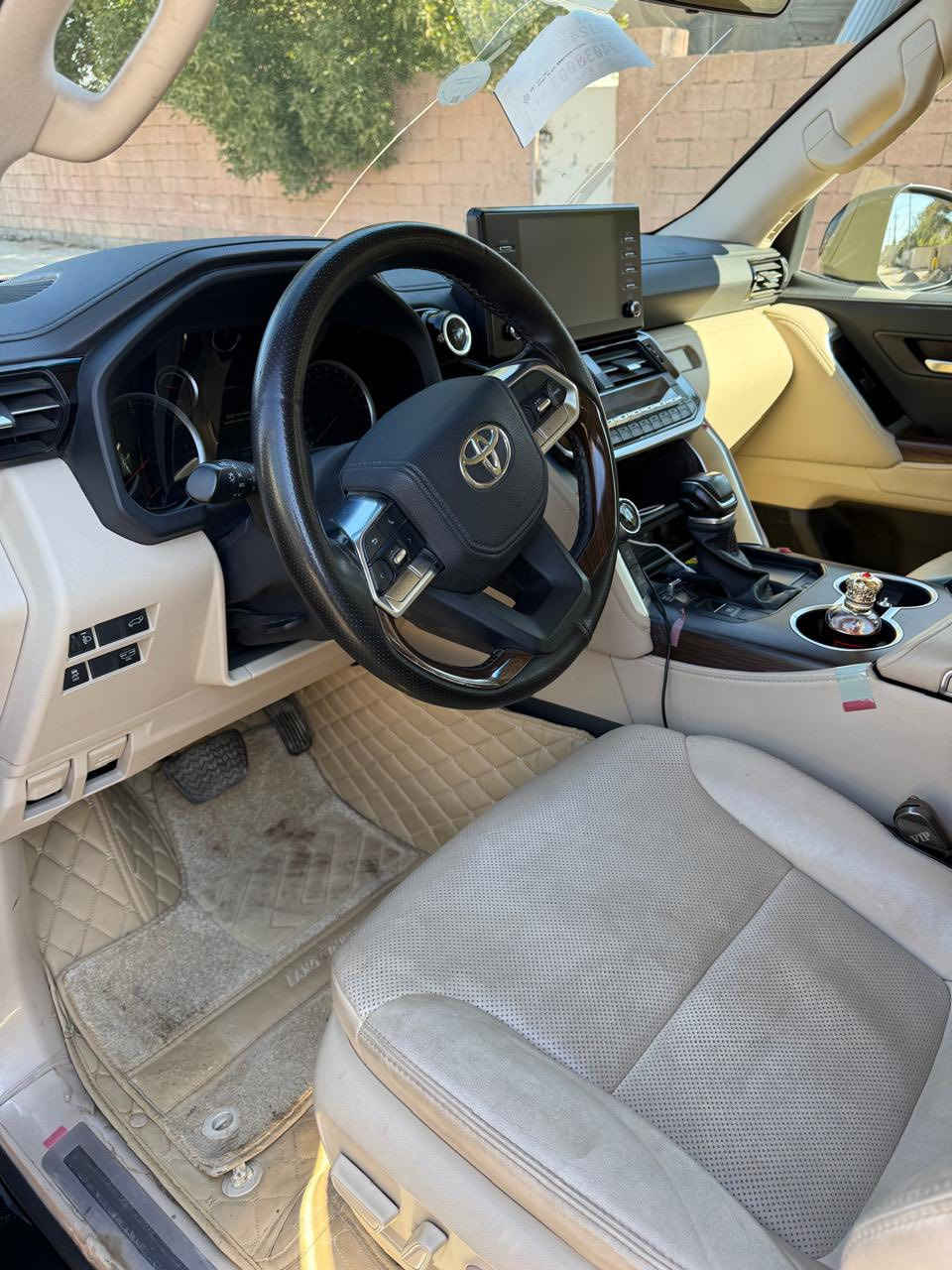 2023 لمتدد تبريد تدفئة كشنات مغلفة
السياره مغلفه بالكامل مكفوله كفاله عامه
السعر 680 ورقه
المكان الصويرة

‭0772 447 0187‬
