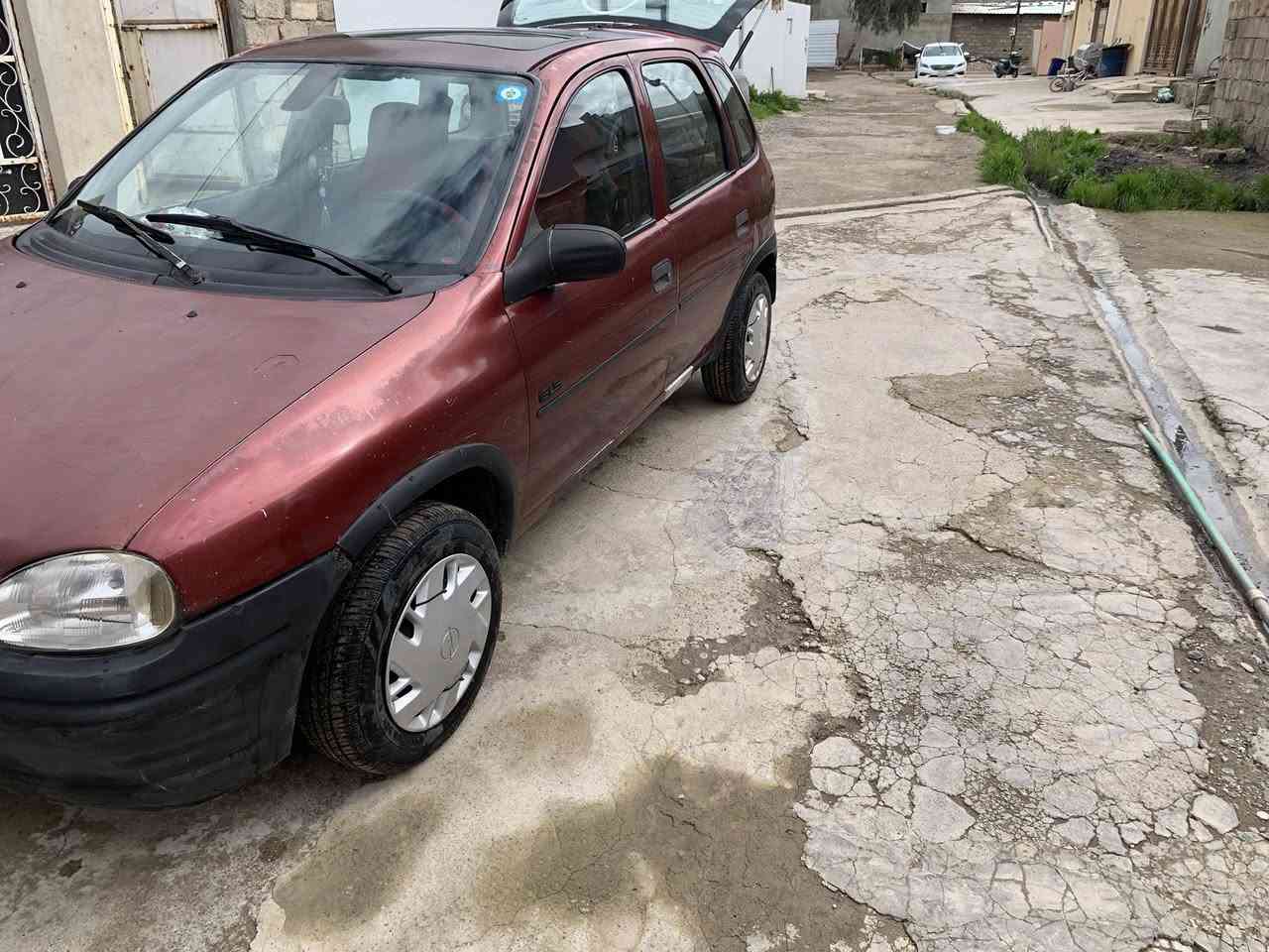 سلام عليكم 
أوبل كورسى للبيع رقم وسنوية بأسمي جديد كاربون بانزين كهربائيات شغال طخم  تاير جديد 
السعر 25 وبيَ مجال عنوان سهل نينوى صناعة بازوايا مقابل كراج  اسود الرافدين 
للتواصل *********** واتساب
