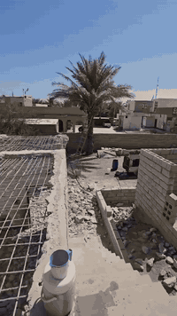 تفليش البيوت والمباني القديمة ورفع الانقاض وتعديل الأرضيةبمواده في جميع مناطق ديالى وللأتصال ***********
