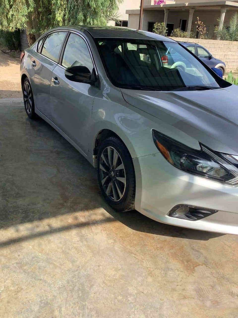 السلام عليكم شباب التيما للبيع باسمي كاملة بدون نقص سعرها 122وبيها مجال ظررها جامرلوغ امامي سكن وباب سكن مبدل بلاد وبيها شوي حالوب 
هذا رقمي ***********
مكاني جلولاء
