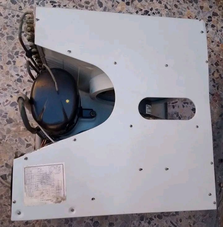 مكيف جبسون الامريكي الاصلي 
الحجم طنين 
نسبة نظافة 99 بالمية 
شغال وتبريدة ثلج 
قرصة شركة أبد ما داخل تصليح 
تاخذه شرط الشغل مع ضمان 
العنوان بغداد الكمالية شارع الاصفر 
***********
بسعر جدا مناسب
