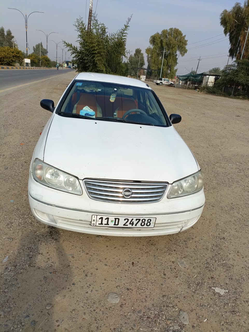 للبيع..
نيسان سني ياباني 2004
رقم بغداد بأسم اخويه
محرك و گير شرط
محرك اسود
تبريد ثلج
تخم تاير جديد
مشط ستيرن جديد 
بدون ضربة قوية او دواخل
السيارة بيها القمارة مرشوشة جمالية لأن چان عليها لاصق(فابلون) من شايلنه مشلع الصبغ وراشينها وكلشي مبين وتجي تشوف بعينك
بيها صبغ راس الچاملغ وزاوية البنيد الصفحة اليمنه
وبيها شويه صبغ يم البگ لايت اليسار
كلشي بيها وضحته
رايدها ب 83 وبيها شويه مجال
صلاح الدين قضاء بلد ناحية يثرب 
***********
اخوان الشراي يتصل ويدلل
مايعجبك المنشور اترك كلمة طيبة واعبر المنشور وحياك الله 
والسوگ كلشي بي
