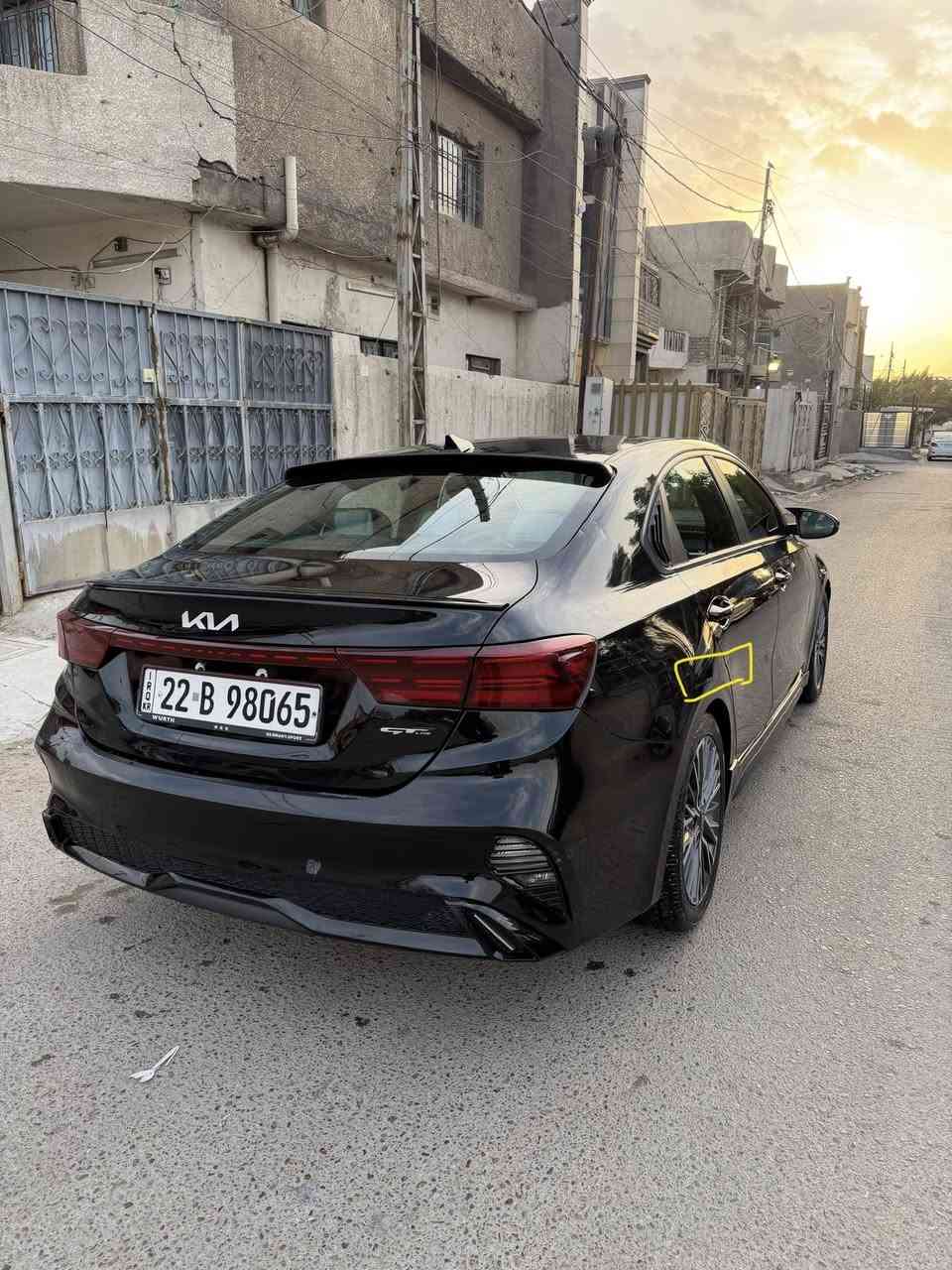 سلام عليكم 
فورتي ٢٠٢٣جيتي لاين نص مواصفات محرك ٢٠٠٠ دووش 
كير ٨ نمر 
بصمه تشغيل 
بصمه أبواب 
كشتات جلد ومخمل 
اشاير بالمري 
ماشيه٦٤ الف ميل 
السياره اني مرقمه ع إيدي والله شاهد ما مشتمه للأنزيم العادي كله محسن تجي وتشوفها شرط كلشي بيها بلادي إذا لكيت برغي بيها مفتوح تأخذها بلاش كير مكينه كفاله عامه وبشرط وترايك من زاخو لفاو 
حادثها بنيد وجاملغ وإيرباك دركه 
والصور المحدد بيها الاصفر يعني بارد 
سعرها ١٤٩ وبيها مجال كلش بسيط 
هـ: ***********واتساب فقط 
هـ:***********
