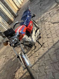 دراجه يرانيً للبيع دراجه نضيفه وجديده وكفوله موديل ٢٠٢٥ الاستفسار 0784...