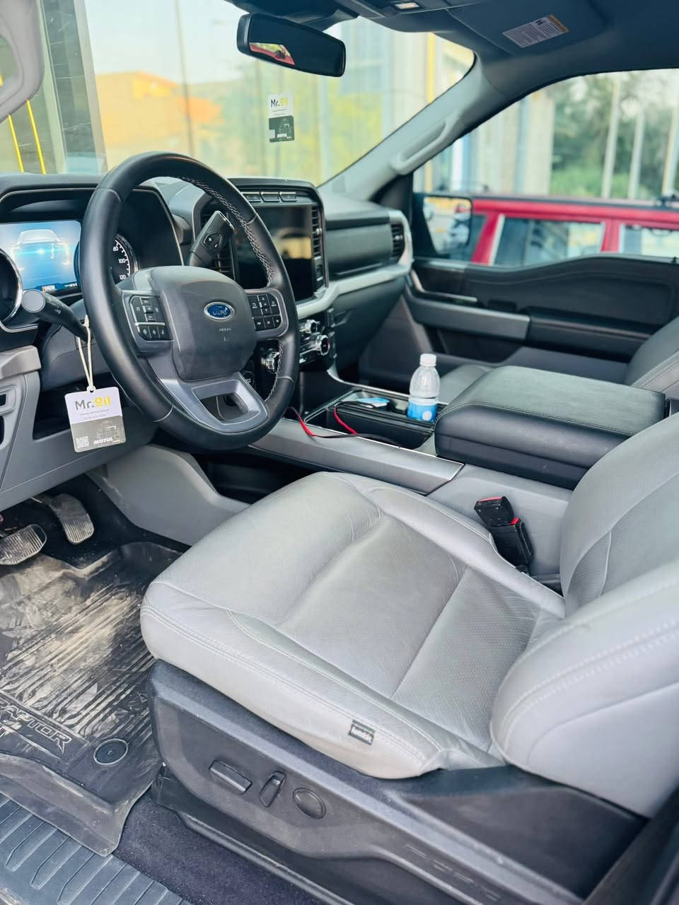 � للبيع Ford F-150 XLT موديل 2023 وارد أمريكي 🇺🇸
✔️ محرك 6 سلندر 2700 توربو قوي واقتصادي
✔️ شاشة كبيرة
✔️ مقاعد جلد
✔️ تشغيل بصمة
✔️ مواصفات XLT المعروفة كاملة

📌 الممشى: 33 ميل فقط
📌 تبديل الصندوق الخلفي
📌 رقم سليمانية باسمي – تحويل ثاني يوم
📌 السيارة نظيفة جداً وحالتها ممتازة

💰 السعر: 32,500 دولار قابل للتفاوض (مجال بالمعقول)

📍 العنوان: ديالى / خانقين
📞 للاستفسار والجادين فقط: ***********
