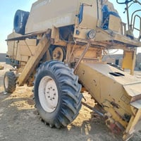 حاصدة نيوهولند • موديل ١٩٩٢ • بدون نفخ