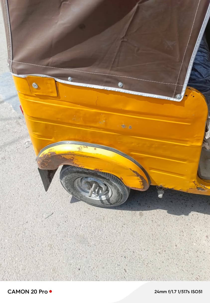 تكتك 20 شهر 11 رقمها بابل مشروع وطني مكينة مكفولة سعرب6 وبيها مجال ***********
