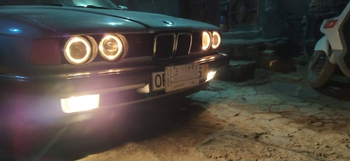 بي ام موديل 90 جاهزه عله اخر حبايه  مكفوله من الضربه فقط صبغ جماليه  تبريد تخم تاير حداديه جديده  محرك حاويه بجيس ب 47 وبيها مجال مكان حله ***********
