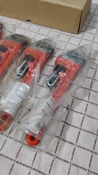 اسكول اصلي أمريكي حجم انج 12 وحجم 10انج للبيع اسعارمناسبه سعر القطعه6ا...