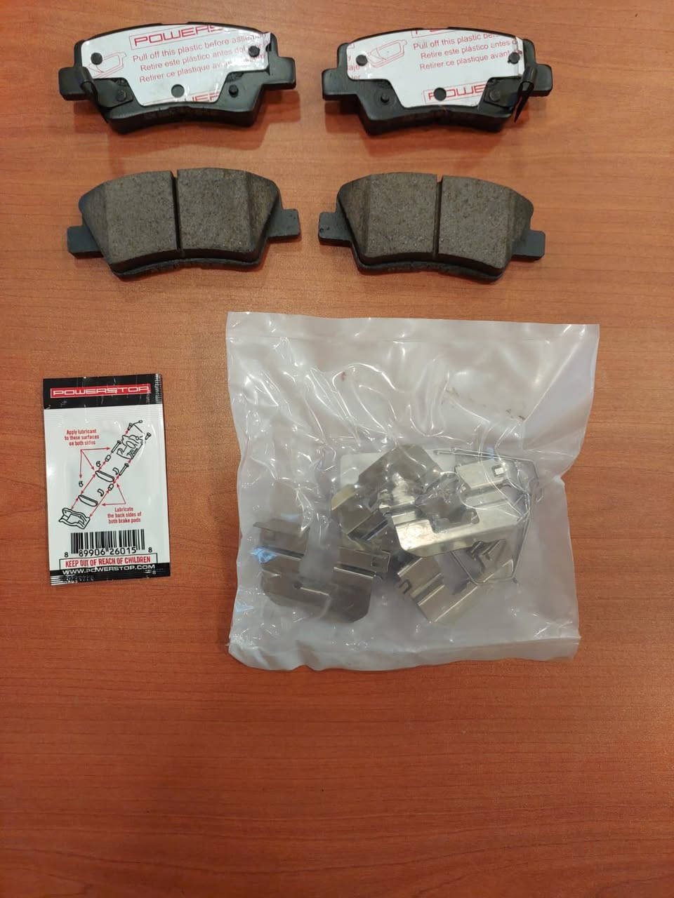 سلام عليكم اخوان دسكات من شركة بور ستوب الامريكيه متوفر لجميع انواع السيارات وبأسعار مناسبه جدا مع ضمان حقيقي 50 الف كيلو اضمنه من الصوت والغبار الاسود تجي وياه كافة ملحقات الدسك يتوفر توصيل كافة محافظات العراق 
للتواصل:*********** محمد البياتي
