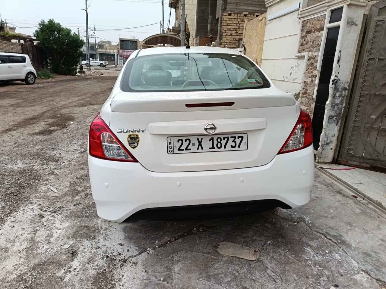 السلام عليكم لبيع نيسان سني موديل 2026 زيرو صار بيهه حادث بسيط باب البيت انفتح الباب عكس صار بيهه صبغ نص باب ربع جاملغ محدد بالصور مع صوره الطخه موجوده عندي  رقم أربيل تريد تحويل او وكاله السياره ماشيه ٢٠٠٠الفين  بعدهه بدهن الشركه سعر السياره 126$ وبيهه مجال لشراي الشراي يتصل ويدلل مكان السياره واسط الكوت مركز المدينه رقم الهاتف ***********
