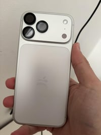 ١٧ بروماكس ٢٥٦ شريحة الكترونية بطارية ١٠٠ مشحون ٧١ مره  نظافة ١٠٠ ملحق...