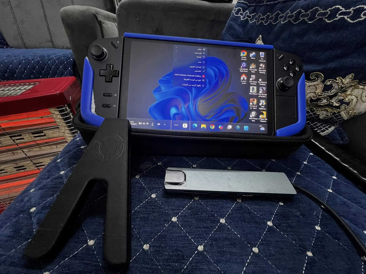 سلام عليكم شباب لينوفو ليجن جو ذاكره 1تيرا الجهاز نضيف كلش كامل ملحقات شاحنه وكارتونه وجنطه +لاصق شاشه+ ودوك ستيشن يتحول القبضات لجوستك +ادابتر 6*1+حافضه +منزل علي العاب ومعربه كامله مثل مواضح بل صور العنوان بغداد سبع قصور 900 وبي مجال بسيط وبل عافيه عل ياخذه والي يريده انزله بعد العاب ***********ملاحضه بلاك ميث وكونج حساب ستيم وبي بعد العاب ومعربه همين
